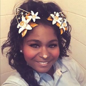 Meet your Posher, Tearra